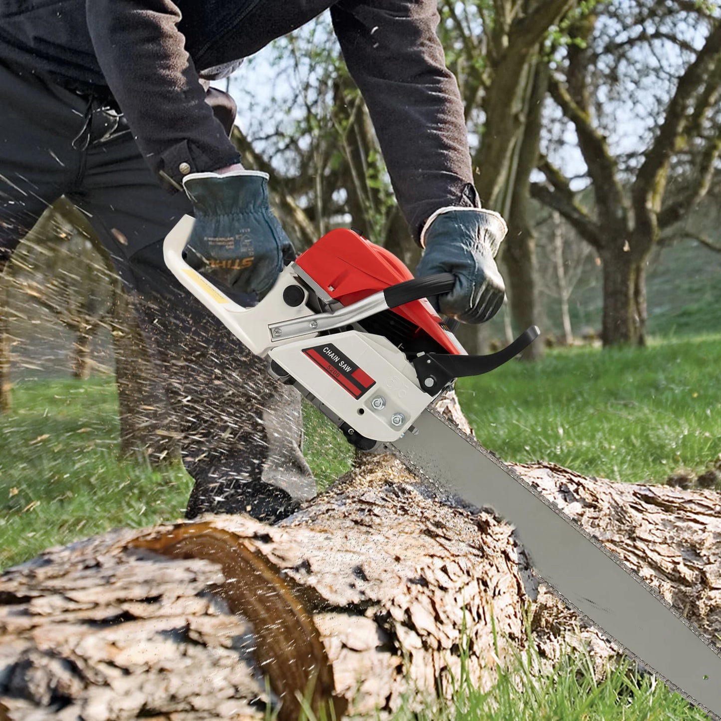 Gasoline Chainsaw 2 Stroke Engine 7500 RPM for Pruning and Cutting